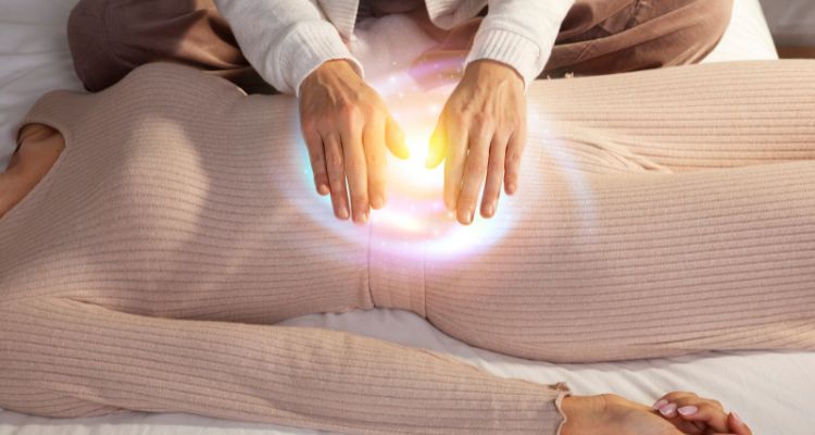 Reiki Healing Benefits with the complete experience to heal energies and feel regenerative at Aaroha Retreat in Dehradun in December.